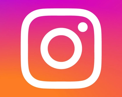 Logótipo do Instagram num quadrado com degrade rosa e laranja
